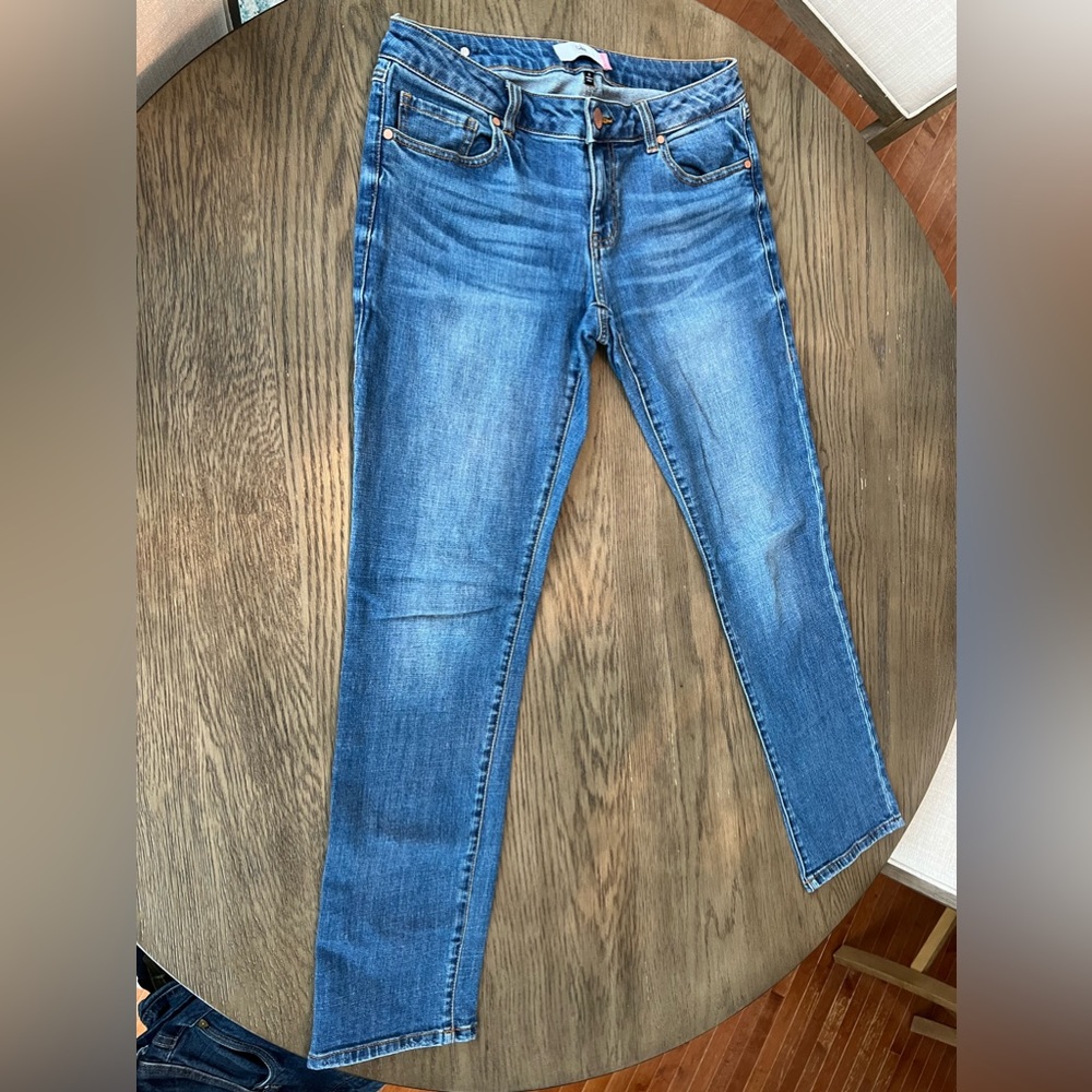 Cabi Size 6 straight leg jeans